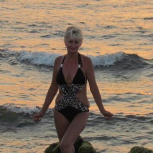 Les nuits caniculaires m’excitent Vivette - rencontre-Cougar-Clermont-Ferrand