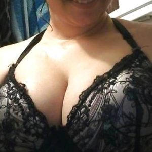 Entre le sérieux et le coquin Lucie - rencontre-Libertine-Lille
