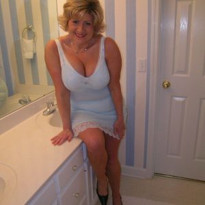 Besoin de baiser vite et bien Élodie - rencontre-Cougar-Lyon
