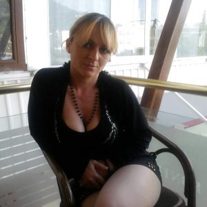 Nouvelle vie, nouvelles aventures Elena - rencontre-Milf-Albi