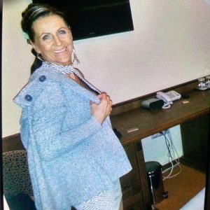 Le froid m’agace, mais t’me brise pas le dos Mélanie - rencontre-Cougar-Anglet