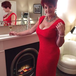 Pas de temps perdu ce soir Lily - rencontre-Cougar-Châlons-en-Champagne